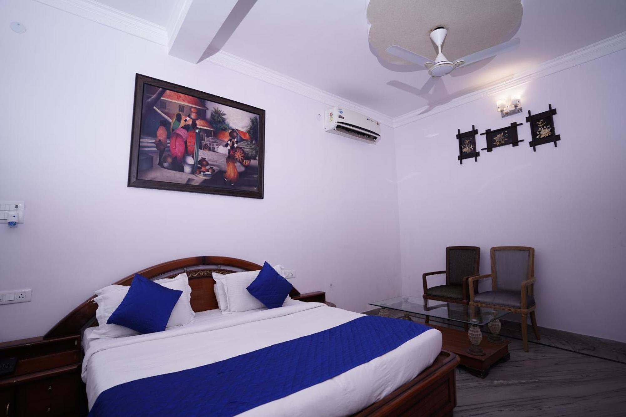 Hotel Lecston @Yashobhoomi Dwarka Sector - 25 Metro Station Delhi  Esterno foto