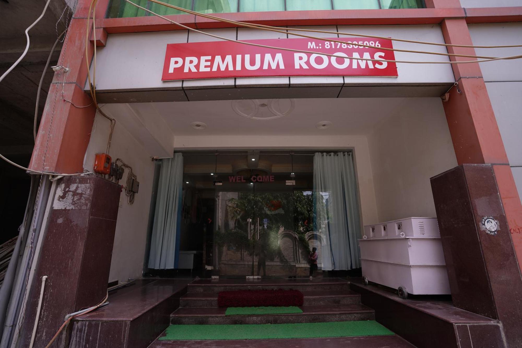 Hotel Lecston @Yashobhoomi Dwarka Sector - 25 Metro Station Delhi  Esterno foto